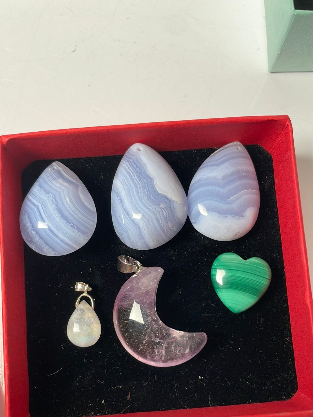 Listing for @merry_bel