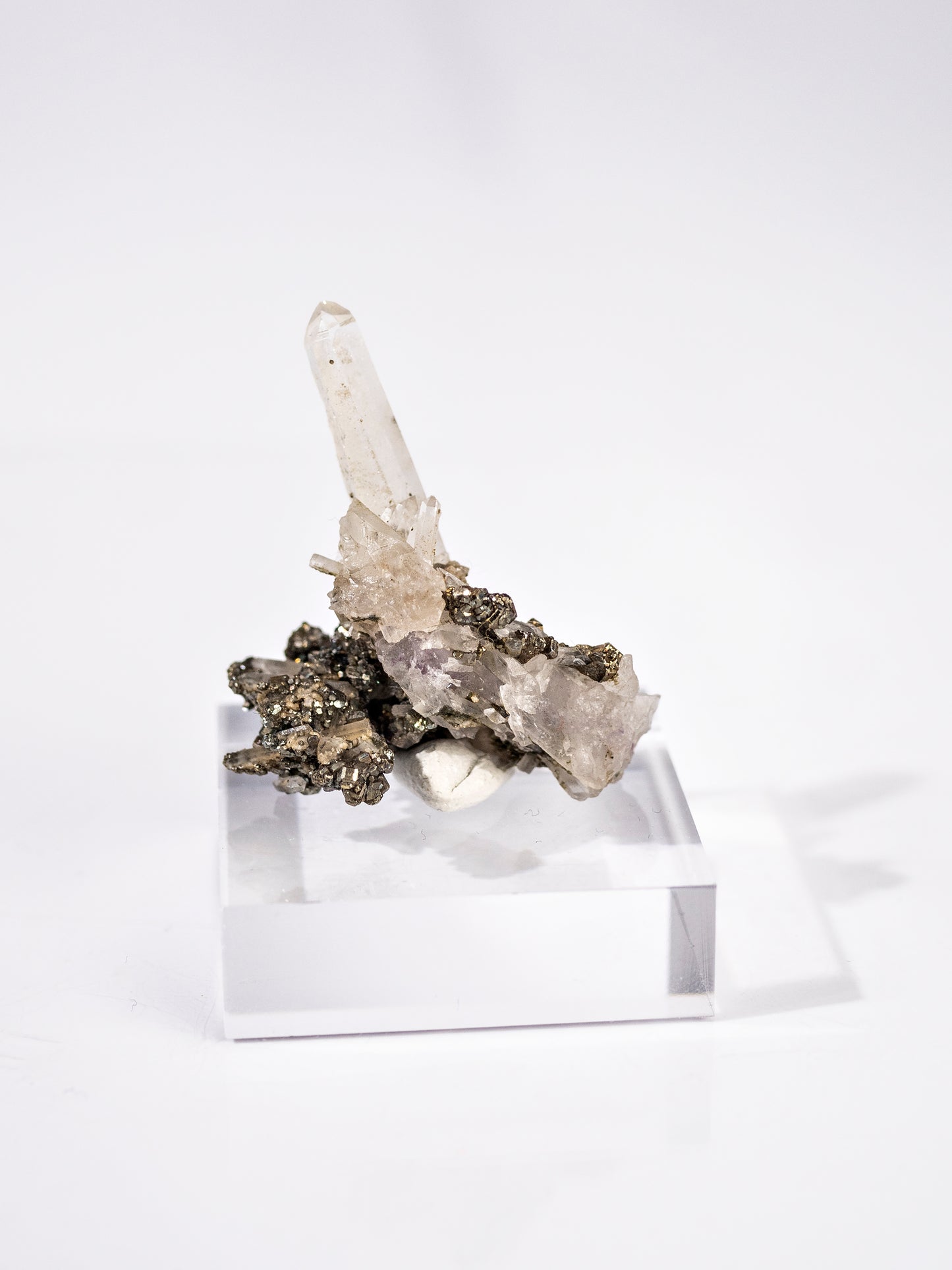 Quartz and Chalcopyrite from Yaogangxian Mine