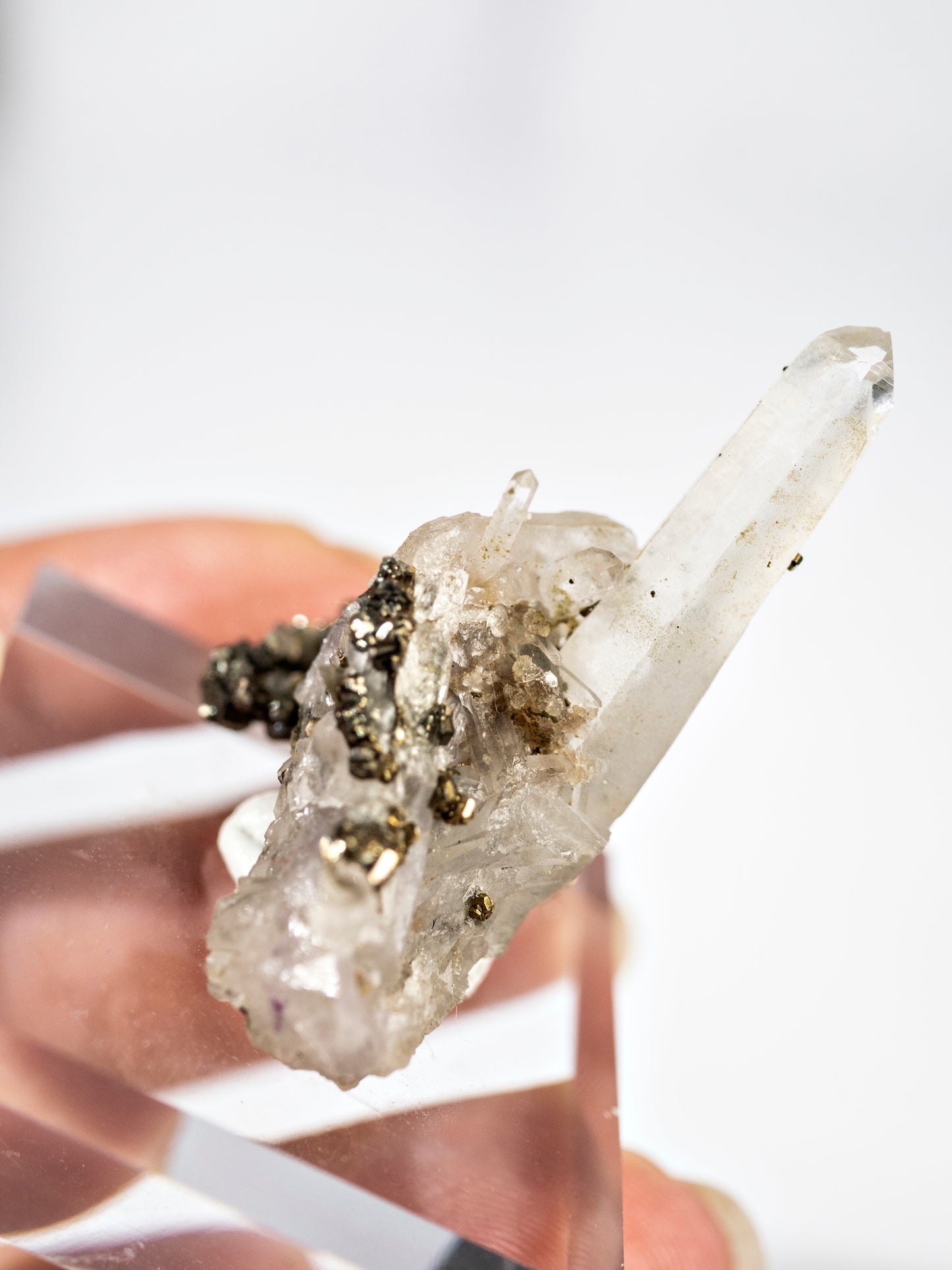 Quartz and Chalcopyrite from Yaogangxian Mine