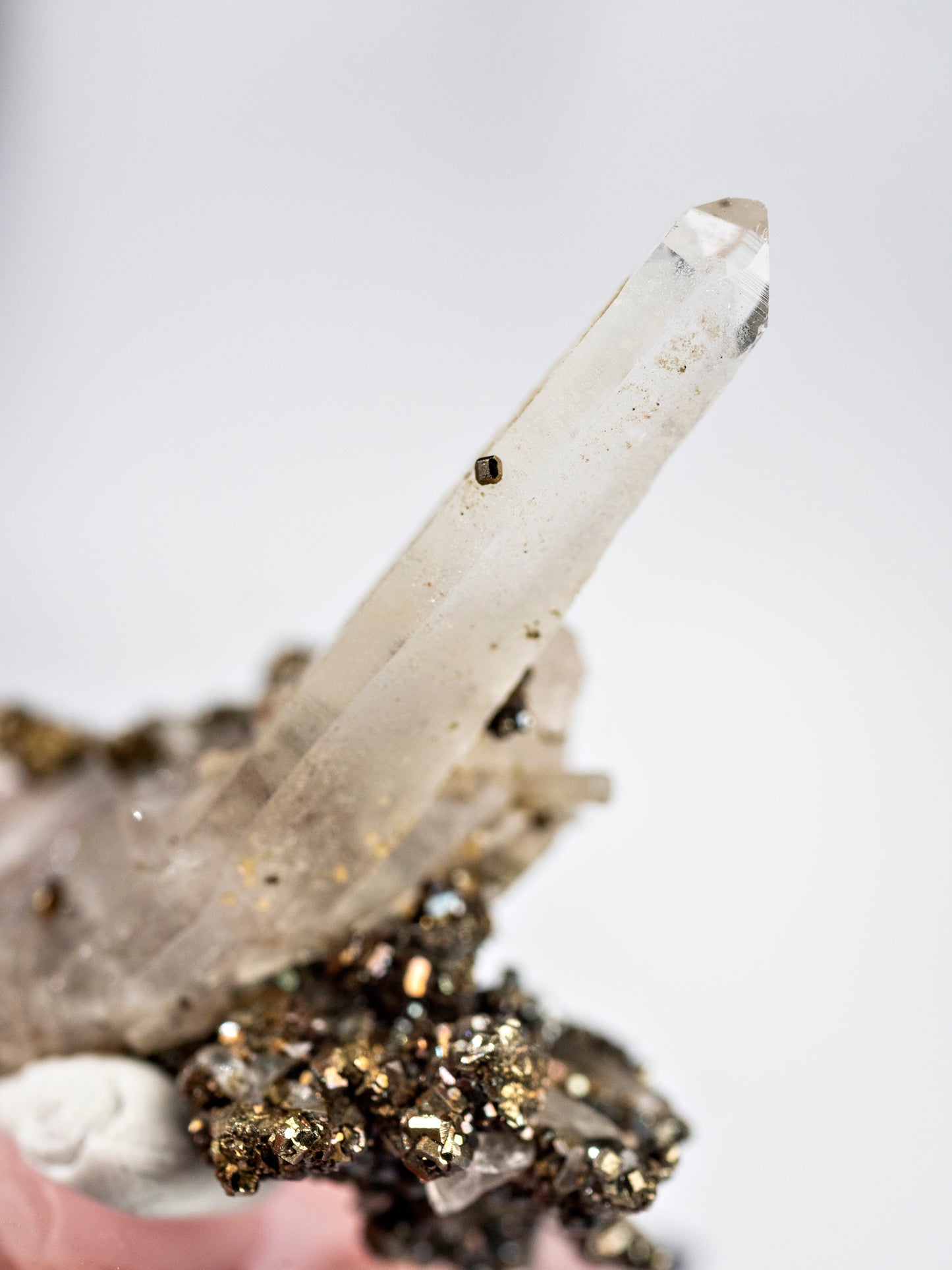 Quartz and Chalcopyrite from Yaogangxian Mine