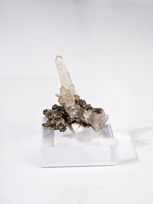 Quartz and Chalcopyrite from Yaogangxian Mine