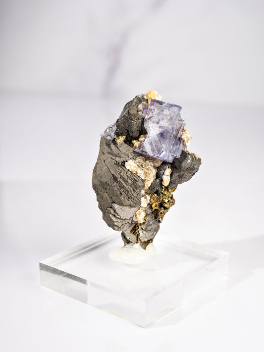 Arsenopyrite, Fluorite, and Muscovite from Yaogangxian Mine, China