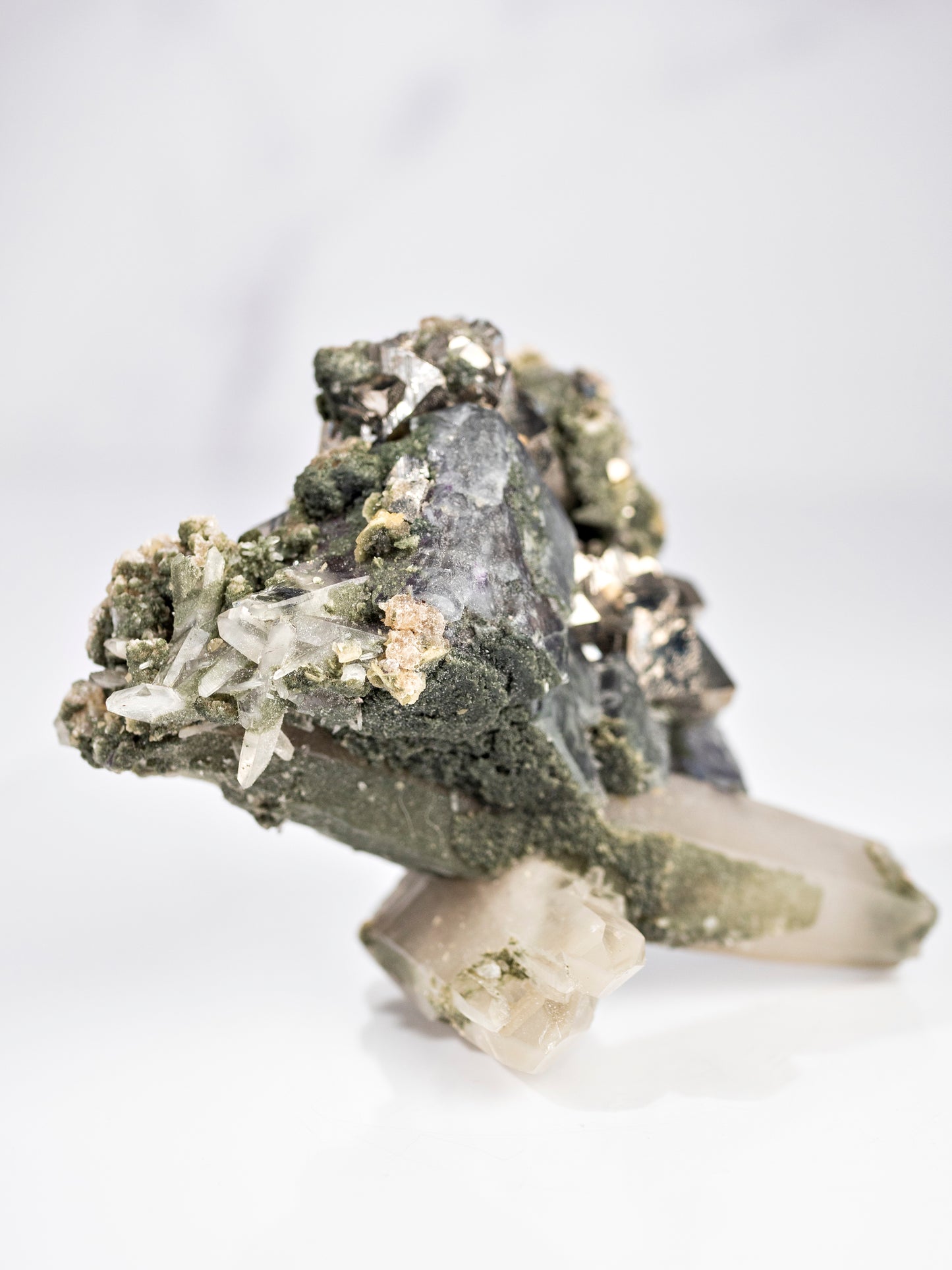 Fluorite, Quartz, and Arsenopyrite from Yaogangxian Mine, China