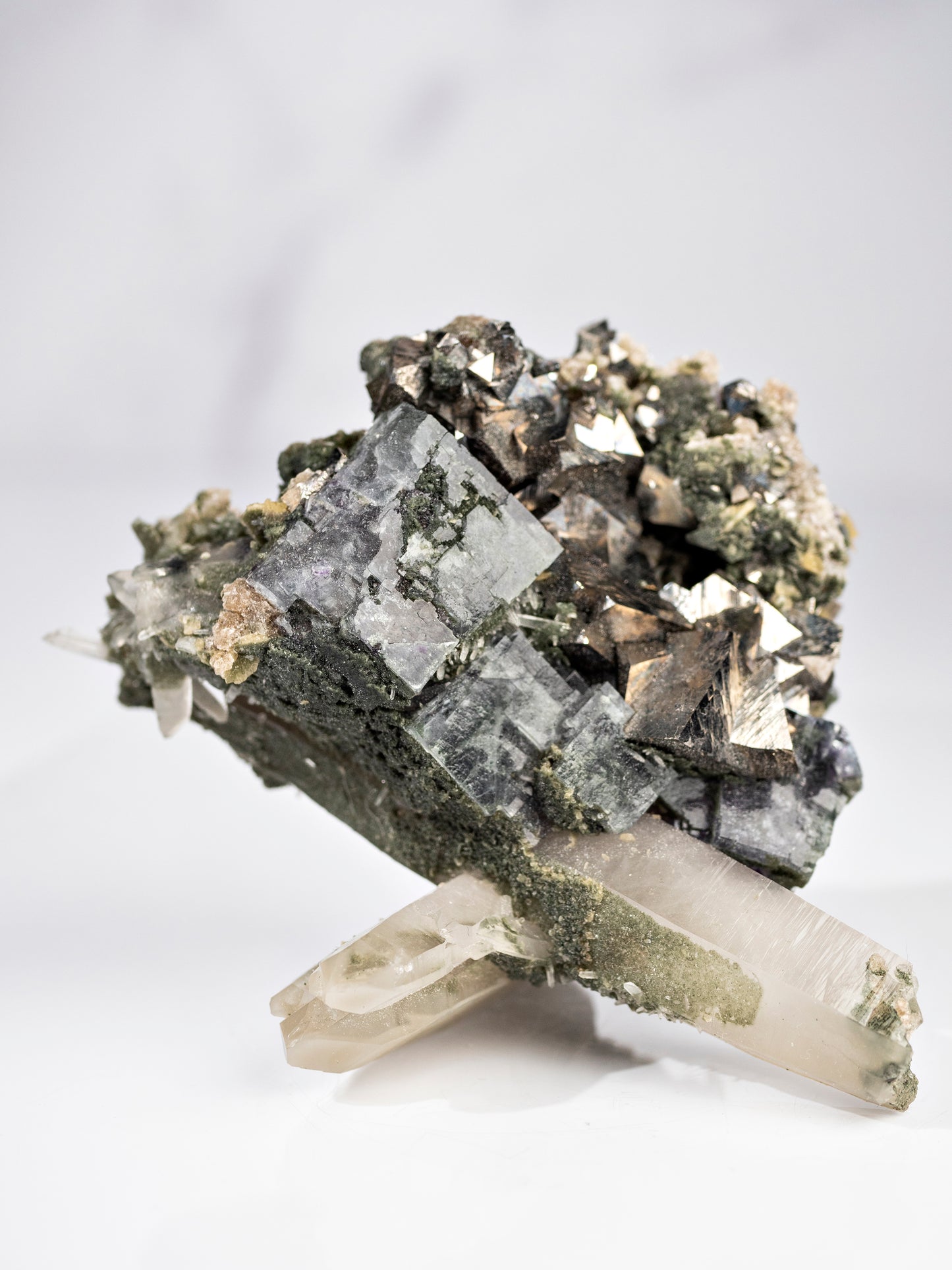 Fluorite, Quartz, and Arsenopyrite from Yaogangxian Mine, China