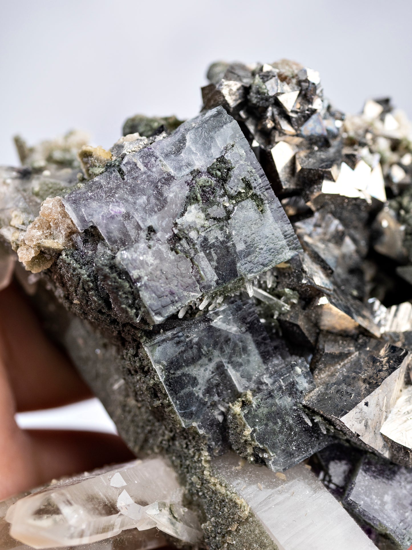 Fluorite, Quartz, and Arsenopyrite from Yaogangxian Mine, China