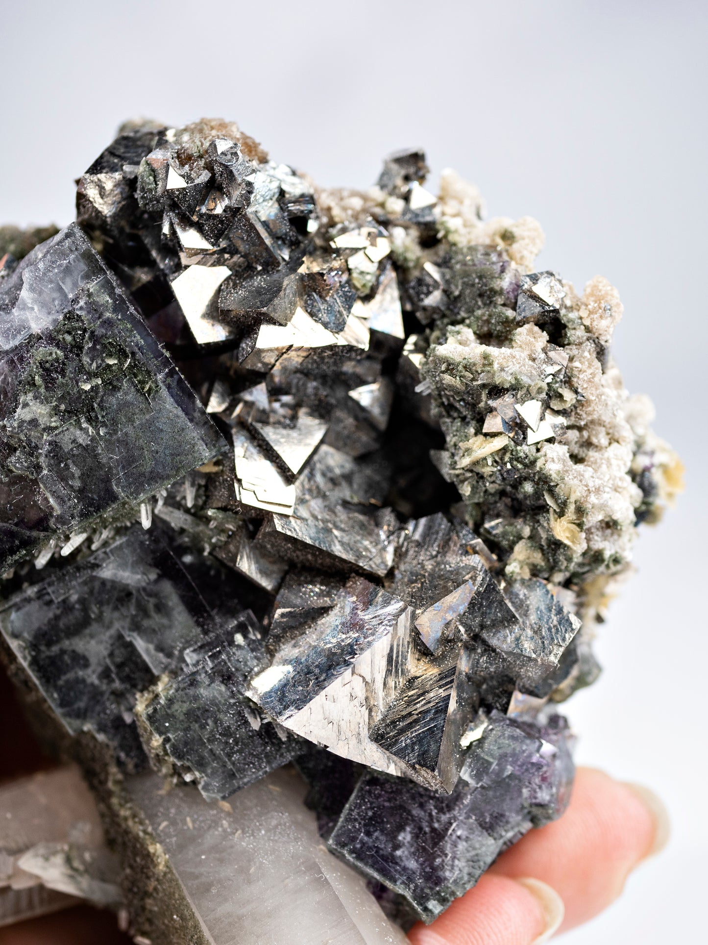 Fluorite, Quartz, and Arsenopyrite from Yaogangxian Mine, China