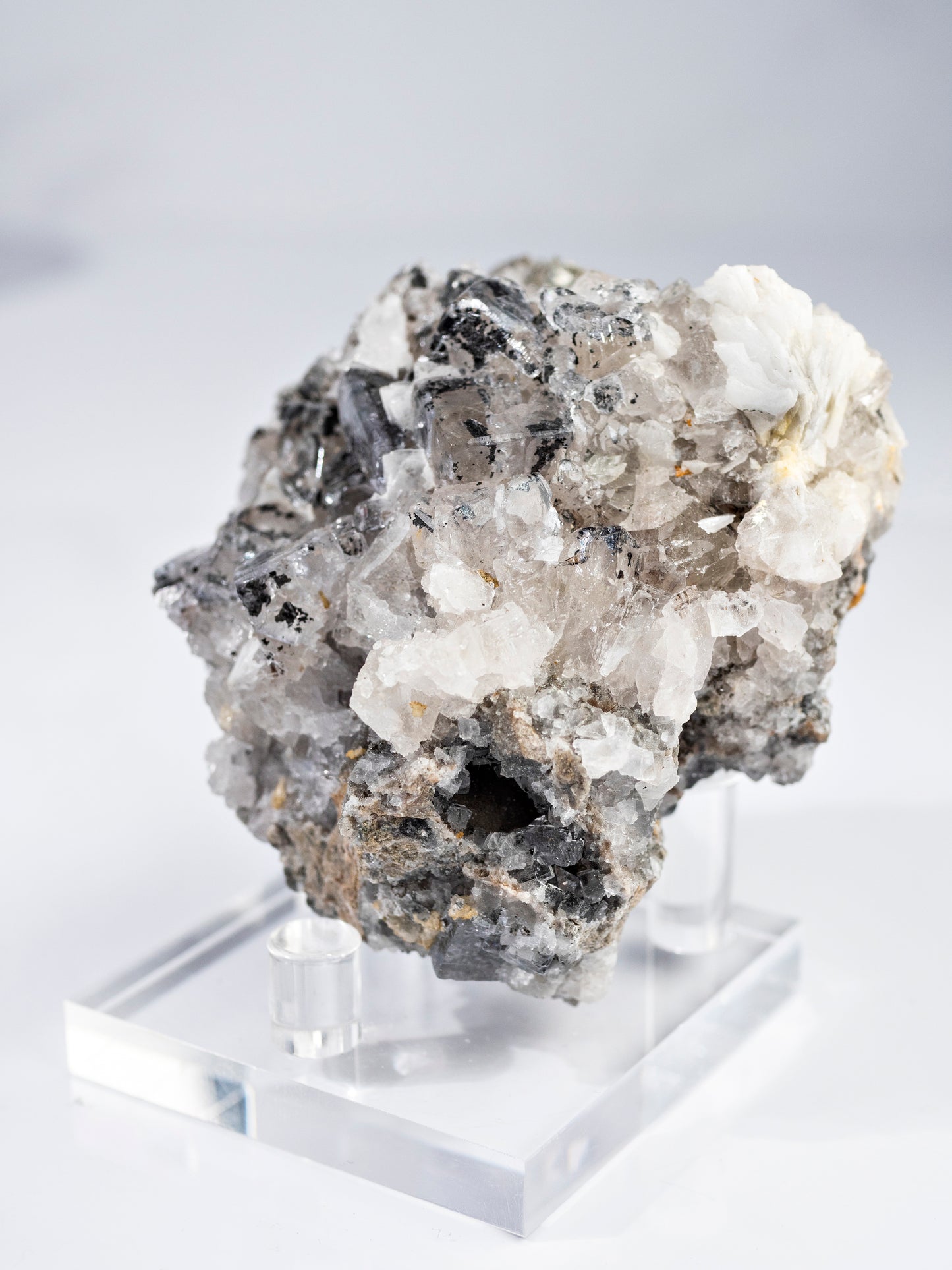 Fluorite, Chalcopyrite and Barite from Emilio Mine, Spain