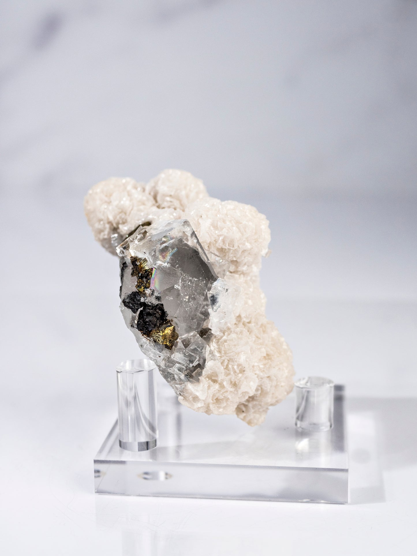 Fluorite, Dolomite, Chalcopyrite, Magnetite, from Xianghualing, China