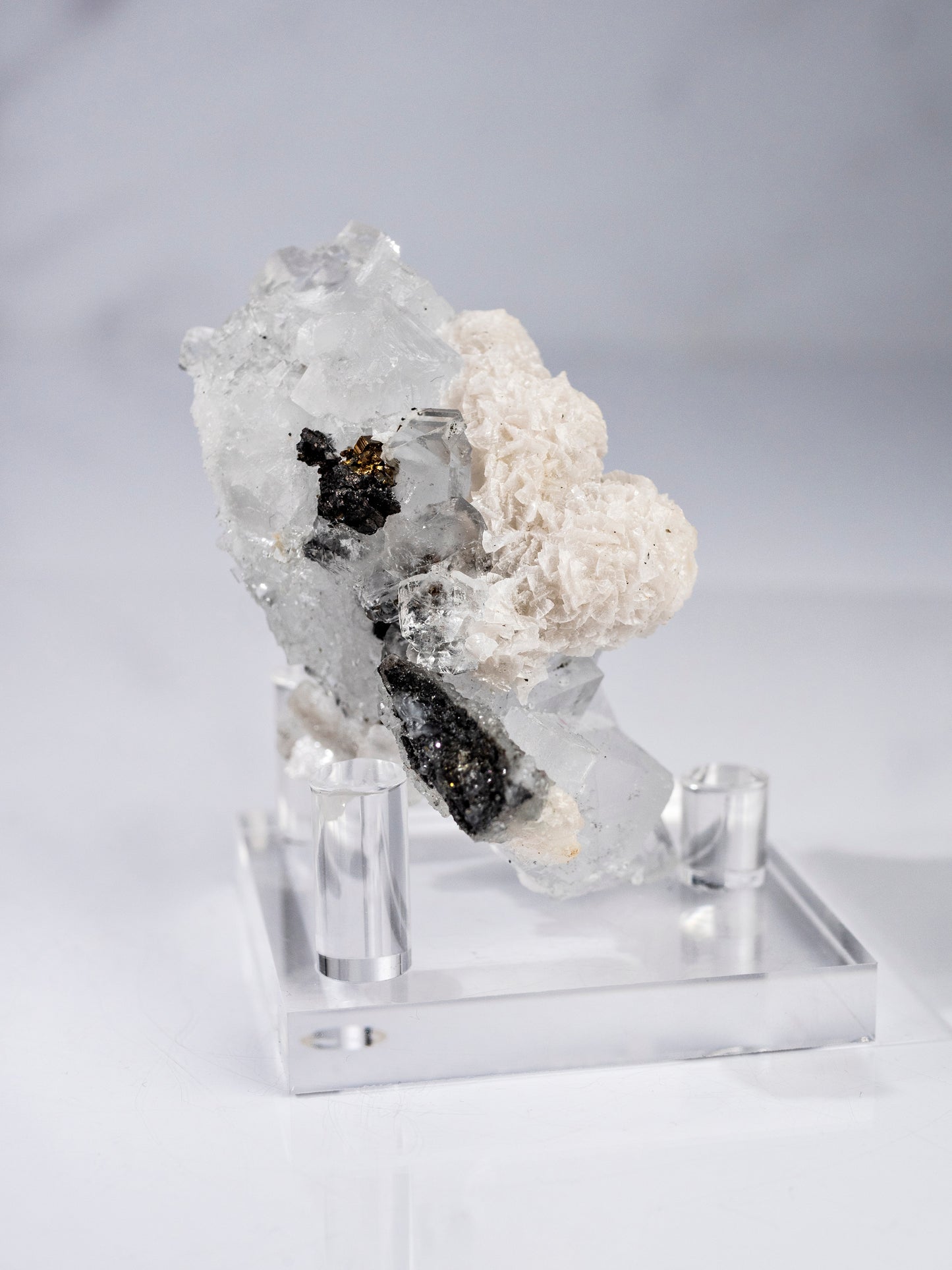 Fluorite, Dolomite, Chalcopyrite, Magnetite, from Xianghualing, China